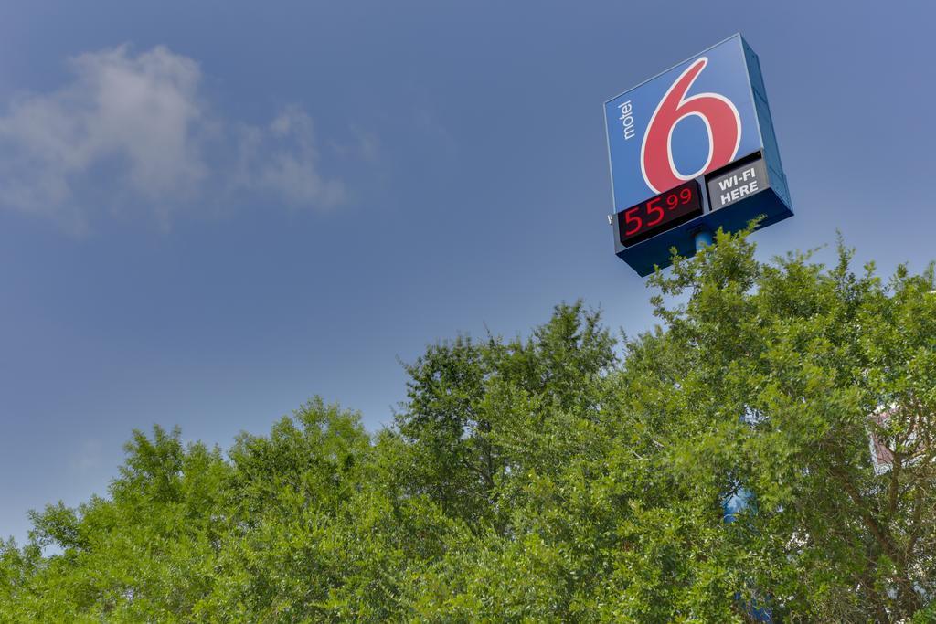 Motel 6 Houston, Tx - West Экстерьер фото