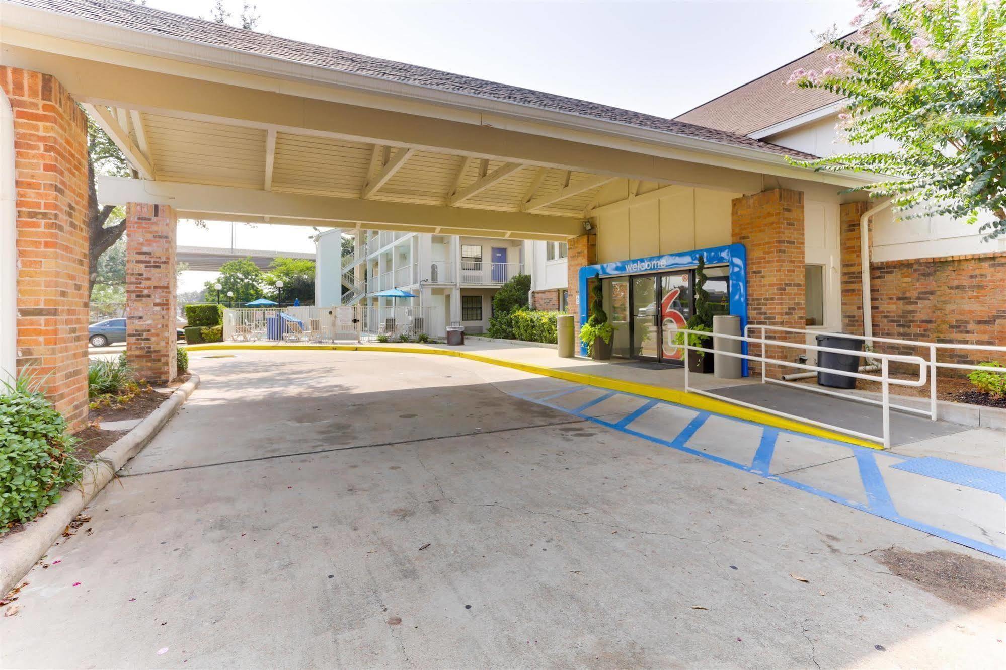 Motel 6 Houston, Tx - West Экстерьер фото