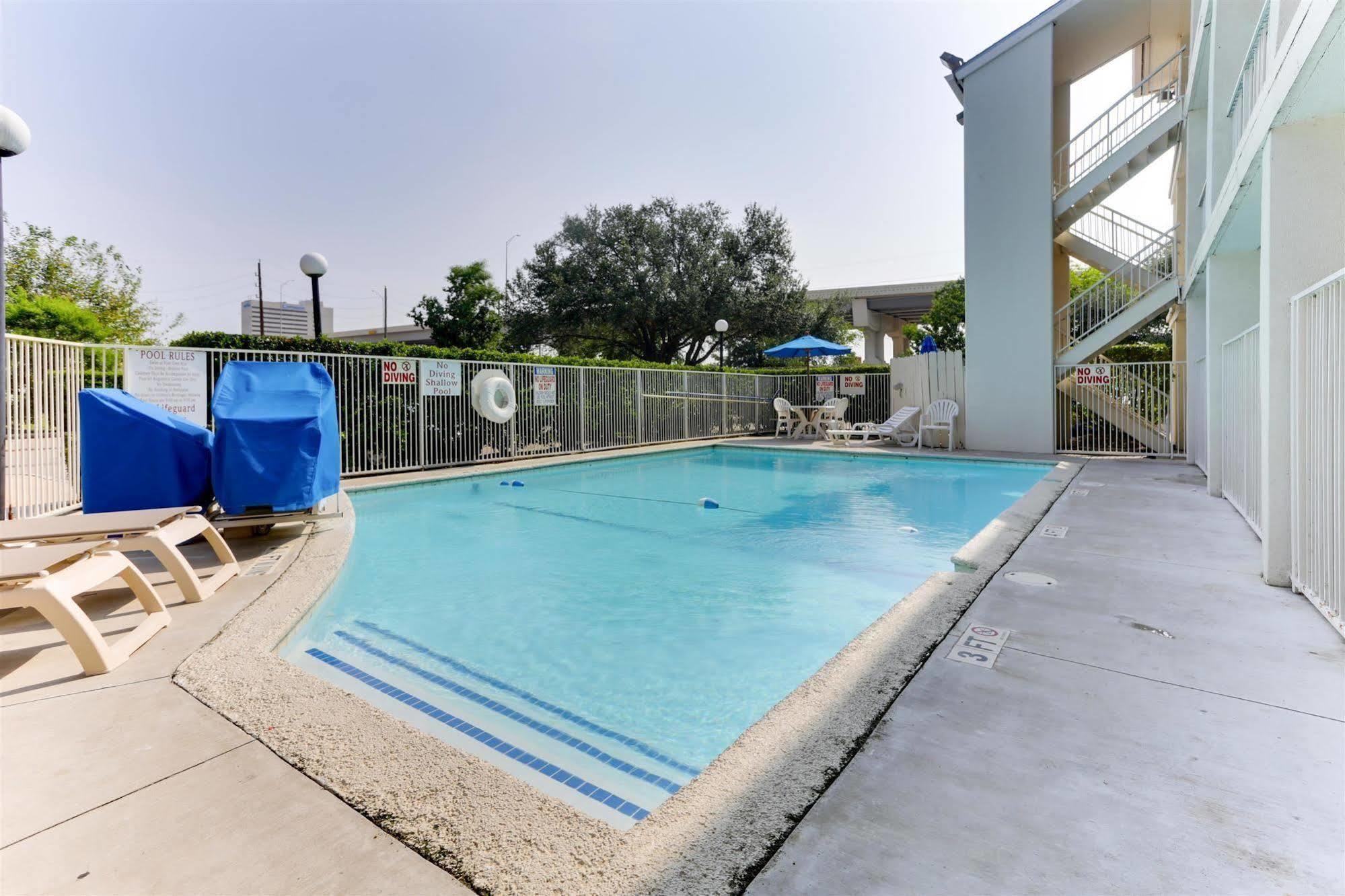Motel 6 Houston, Tx - West Экстерьер фото